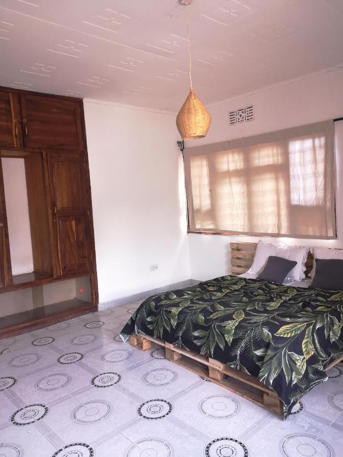 Bed and Breakfast Safari Adventures-House à Arusha Extérieur photo