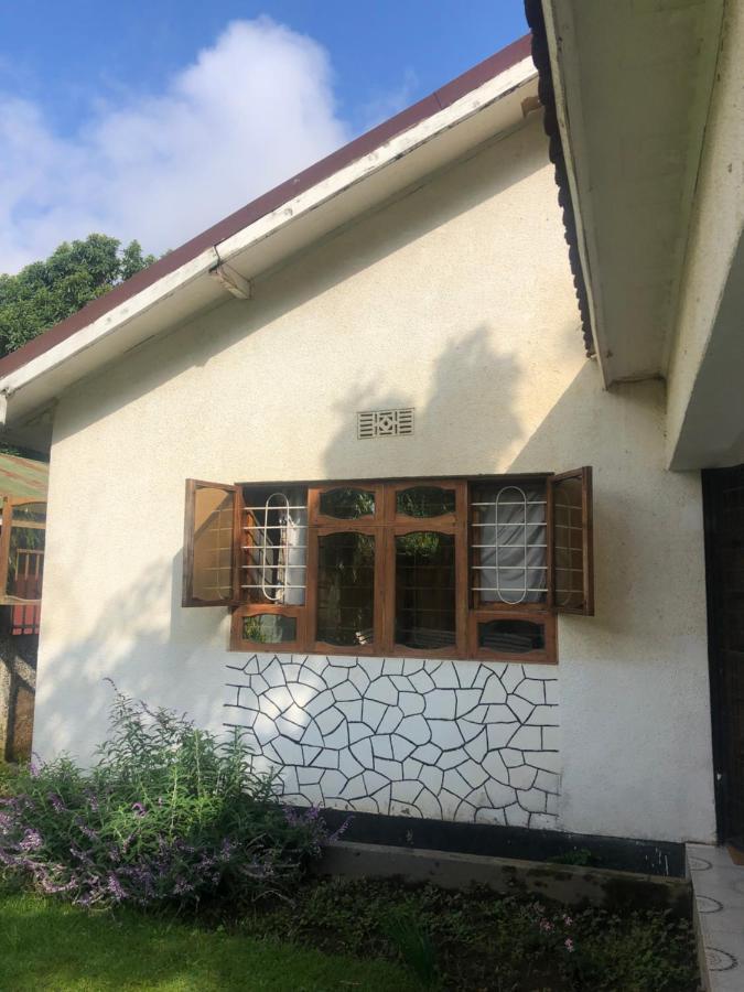 Bed and Breakfast Safari Adventures-House à Arusha Extérieur photo