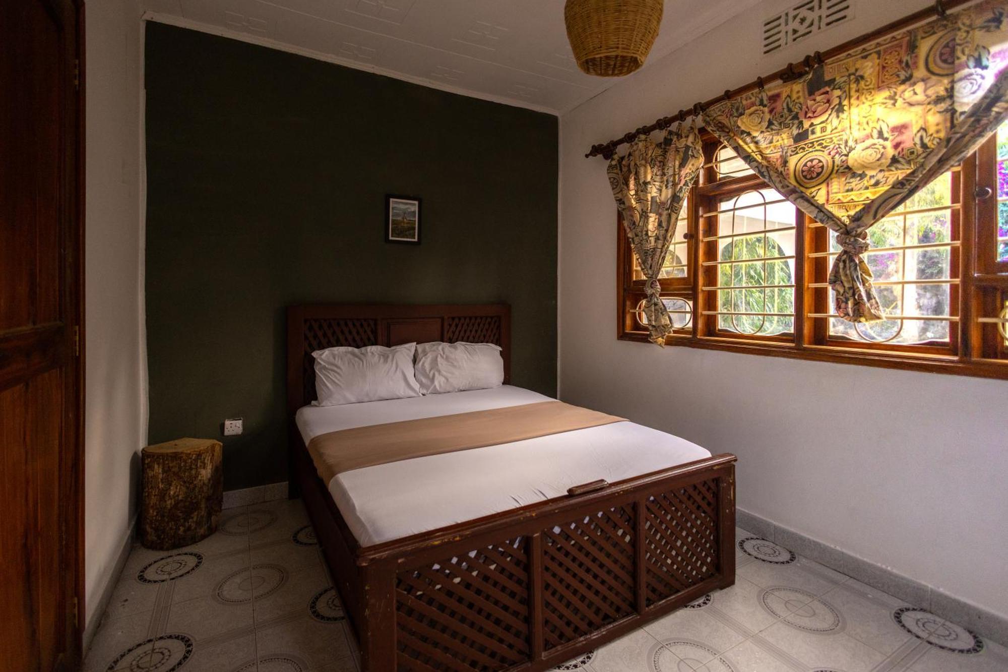 Bed and Breakfast Safari Adventures-House à Arusha Extérieur photo